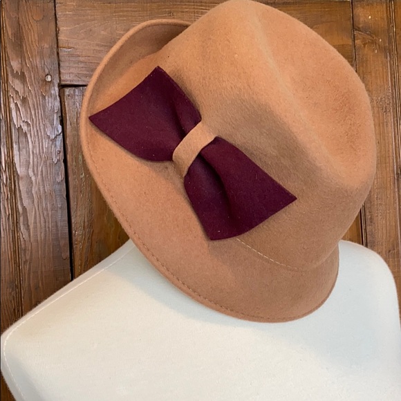 NWT Felt Fedora Hat - Picture 2 of 6